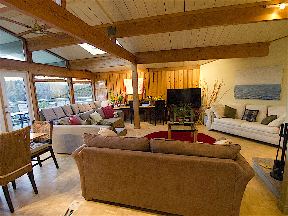 EAGLES NEST MAIN LIVING AREA